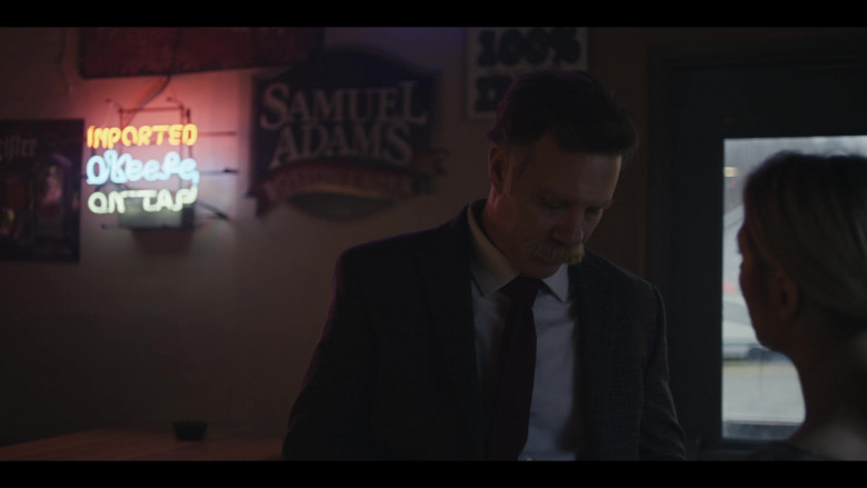 Samuel Adams Beer Sign in American Rust: Broken Justice S02E04 "The Hand You're Delt" (2024) - 489561