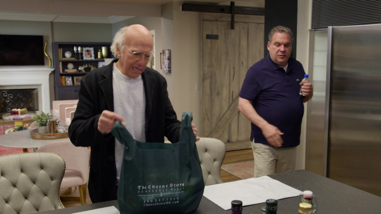 The Cheese Store of Beverly Hills Store Bags in Curb Your Enthusiasm S12E08 "The Colostomy Bag" (2024) - 488091