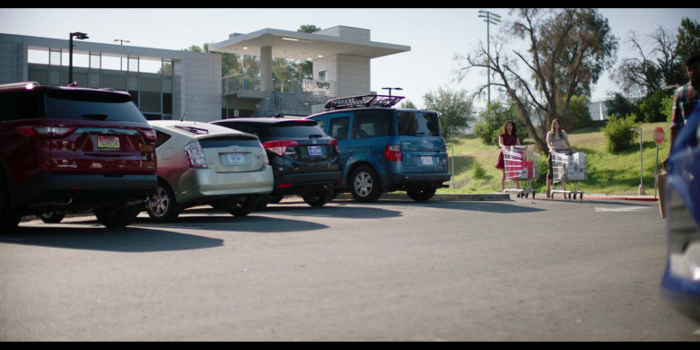 Chevrolet Traverse Red Car in The Baxters S01E05 "In the Heat Of" (2024) - 490934