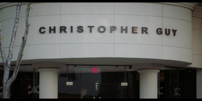 Christopher Guy Store in The Baxters S02E02 "The Easy Part" (2024) - 491399