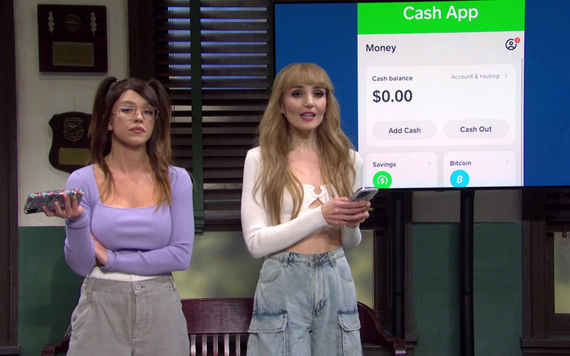 #843 – ProductPlacementBlog.com – Saturday Night Live – Season 49, Episode 13 – Sydney Sweeney – Kacey Musgraves (2024) – Brand Tracking (Timecode – H00M14S02)