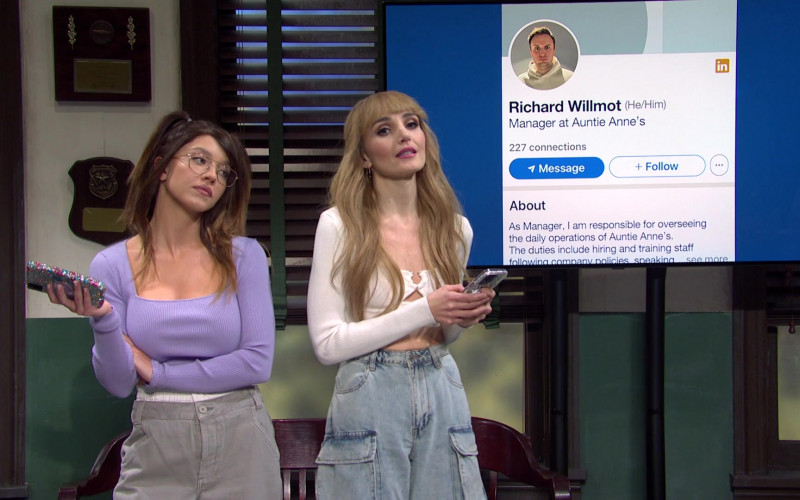 #845 – ProductPlacementBlog.com – Saturday Night Live – Season 49, Episode 13 – Sydney Sweeney – Kacey Musgraves (2024) – Brand Tracking (Timecode – H00M14S04)
