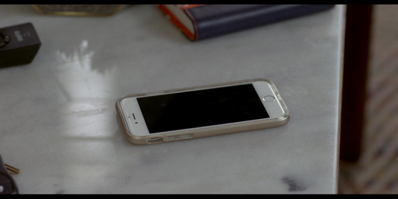 Caseology Smartphone Case in The Baxters S02E06 "Allure" (2024) - 491537