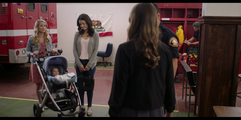 UPPAbaby Vista  and Mesa Travel System in The Baxters S03E04 "The Moment of Truth" (2024) - 492088