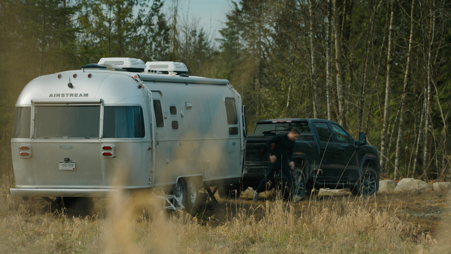 Airstream Travel Trailer In Tracker S01E10 