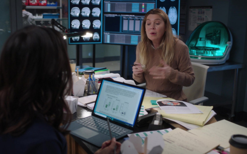 #153 – ProductPlacementBlog.com – Grey's Anatomy Season 20 Episode 5 – Product Placement Tracking (Timecode – 00h 02m 32s)