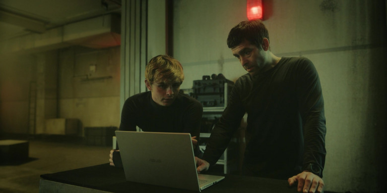 Asus Laptop in Alex Rider S03E04 "Recruit" (2024) - 496073