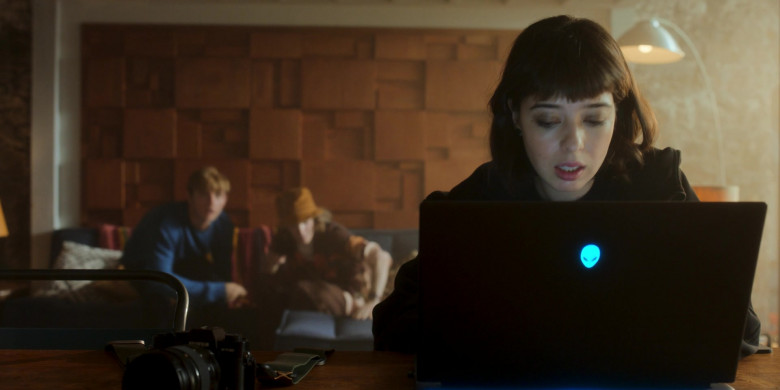 Alienware Laptop in Alex Rider S03E01 "Widow" (2024) - 495715