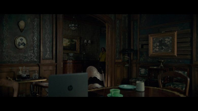 HP Laptop in The Spiderwick Chronicles S01E05 "A Midsummer's Daydream" (2024) - 501898