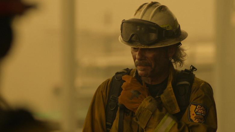 Majestic Wildland Firefighting Gloves in Fire Country S02E05 "This Storm Will Pass" (2024) - 497453