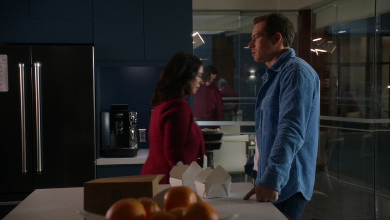 Jura Coffee Machine in 9-1-1 S07E04 "Buck, Bothered and Bewildered" (2024) - 495687