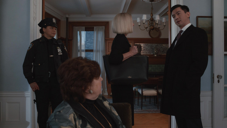 Valentino Handbag in Elsbeth S01E02 "A Classic New York Character" (2024) - 496361