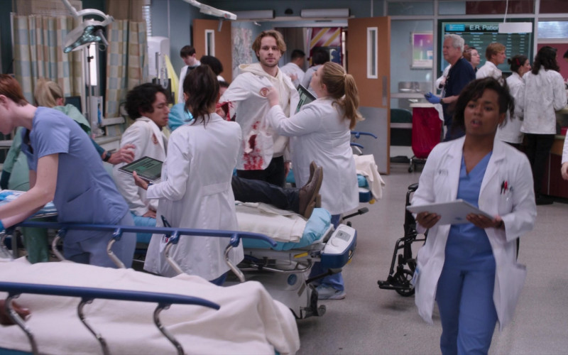 #242 – ProductPlacementBlog.com – Grey's Anatomy Season 20 Episode 5 – Product Placement Tracking (Timecode – 00h 04m 01s)