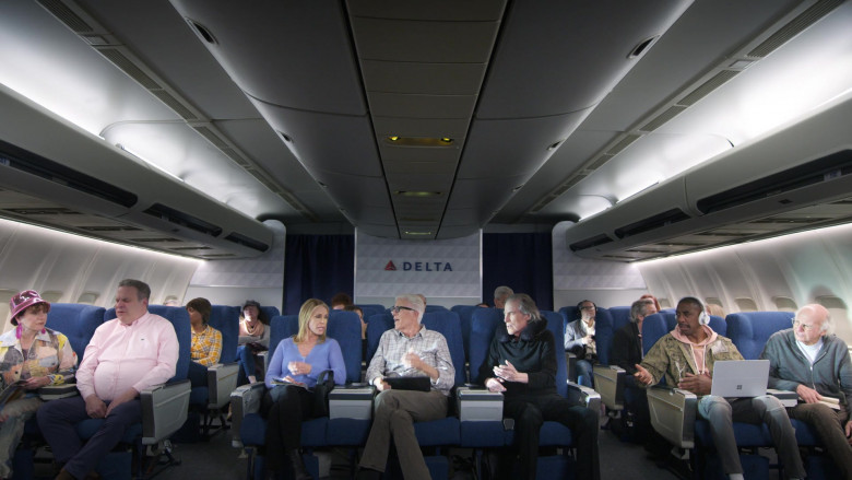 Delta Air Lines and Microsoft Surface Laptop in Curb Your Enthusiasm S12E10 "No Lessons Learned" (2024) - 497257