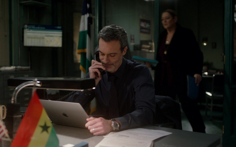 #527 – ProductPlacementBlog.com – Law & Order Season 23 Episode 9 – Product Placement Tracking (Timecode – 00h 08m 46s)