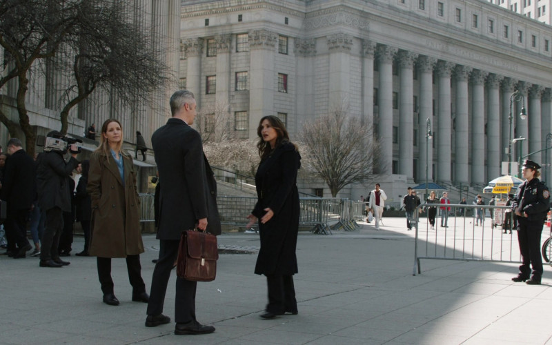 #589 – ProductPlacementBlog.com – Law & Order Special Victims Unit Season 25 Episode 10 – Product Placement Tracking (Timecode – 00h 09m 48s)