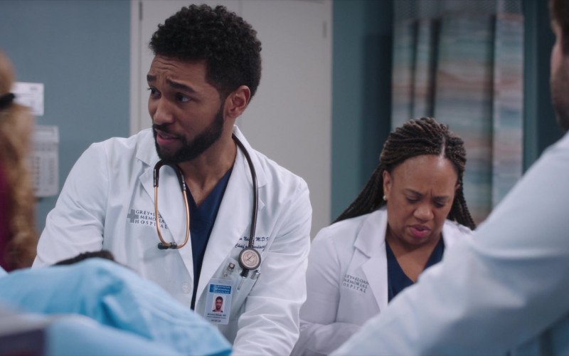 #592 – ProductPlacementBlog.com – Grey's Anatomy Season 20, Episode 4 – Brand Tracking (Timecode – H00M09S51)