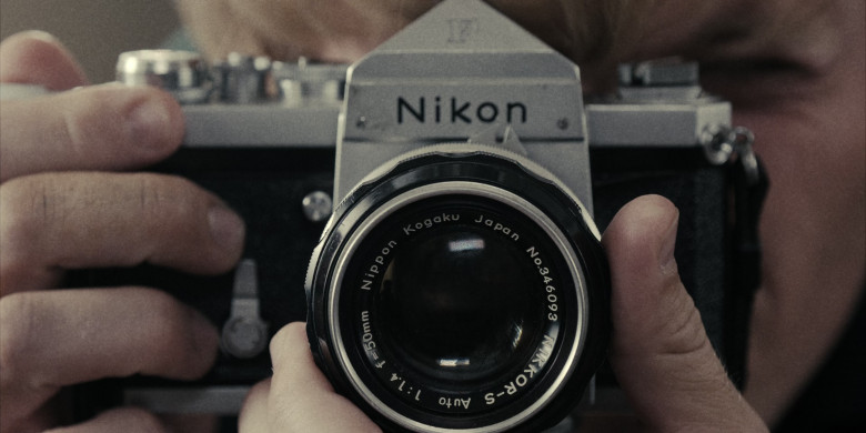 Nikon Camera in The Big Cigar S01E02 "The Cuban" (2024) - 519031