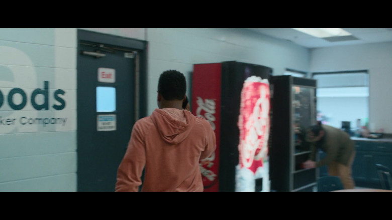 Coca-Cola Vending Machine in A Man in Full S01E01 "Saddlebags" (2024) - 508300