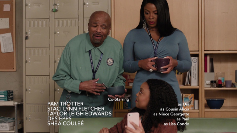 BIC in Abbott Elementary S03E12 "Mother's Day" (2024) - 512219