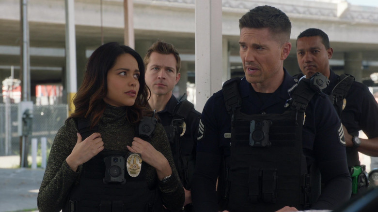 Axon Bodycams in The Rookie S06E10 "Escape Plan" (2024) - 521061