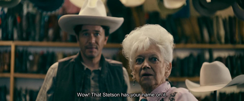 Stetson Hat in Outer Range S02E03 "Everybody Hurts" (2024) - 518239