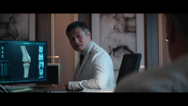 LG Monitors in A Man in Full S01E03 "The Takedown" (2024) - 508577