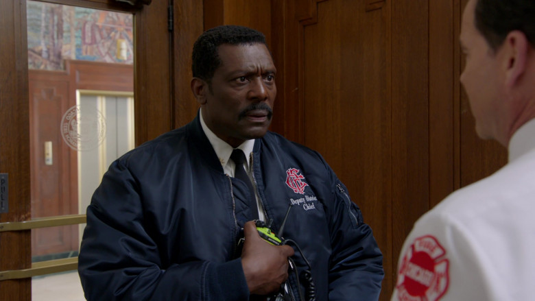 Motorola Radio in Chicago Fire S12E13 "Never Say Goodbye" (2024) - 521697