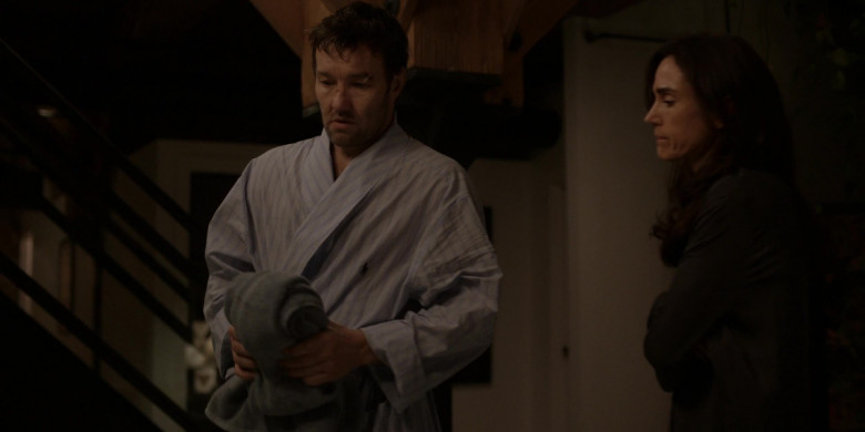 Ralph Lauren Bath Robe In Dark Matter S01E02 