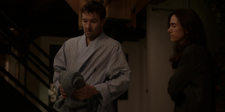 Ralph Lauren Bath Robe in Dark Matter S01E02 "Trip of a Lifetime" (2024) - 511955