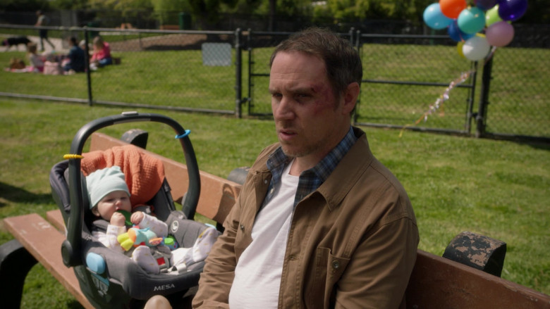 UPPAbaby Mesa Infant Car Seat in 9-1-1 S07E07 "Ghost of a Second Chance" (2024) - 512203