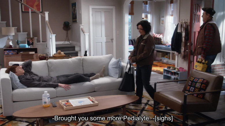 Pedialyte in The Conners S06E12 "Flying, Applying and Rassling Gators" (2024) - 519191