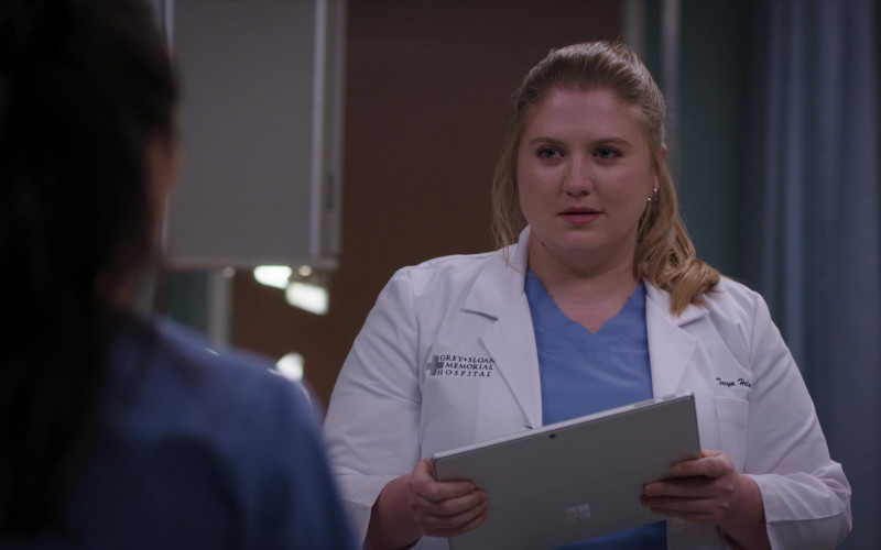 #2173 – ProductPlacementBlog.com – Grey's Anatomy Season 20, Episode 9 – Product Placement Tracking (Timecode – 00h 36m 12s)