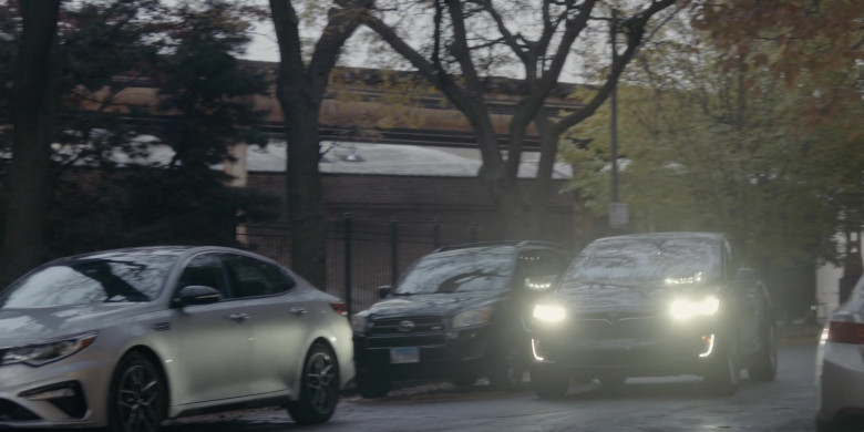 Tesla Model X Car in Dark Matter S01E02 "Trip of a Lifetime" (2024) - 511973