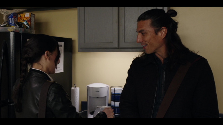 H-E-B and Mr. Coffee in Walker S04E07 "Hold Me Now" (2024) - 519221