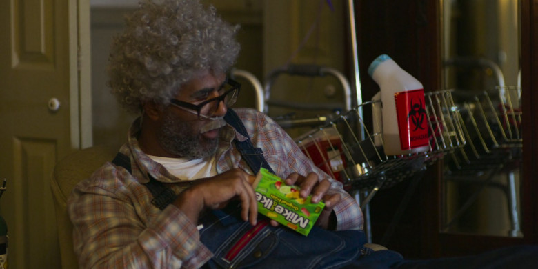 Mike and Ike Candies in Not Another Church Movie (2024) - 523599