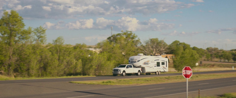 Ford Car in Outer Range S02E06 "Do-Si-Do" (2024) - 518400