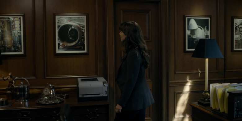 HP LaserJet Pro Printer in Dark Matter S01E03 "The Box" (2024) - 515009