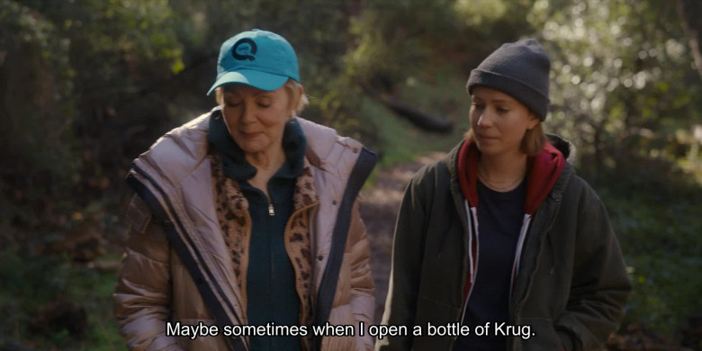 Krug Champagne in Hacks S03E05 "One Day" (2024) - 517642