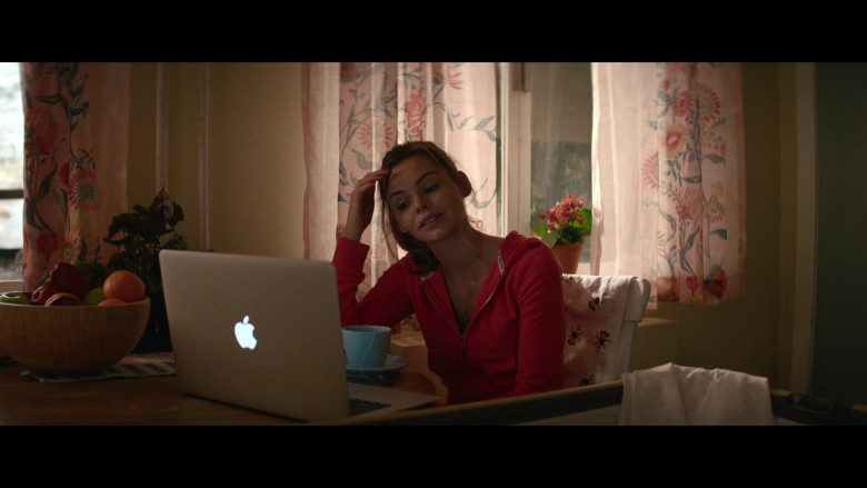 Apple MacBook Laptops in A Man in Full S01E05 "Push Comes to Shove" (2024) - 508743