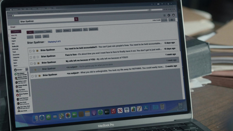 Apple MacBook Laptop in Law & Order S23E13 "In Harm's Way" (2024) - 518541