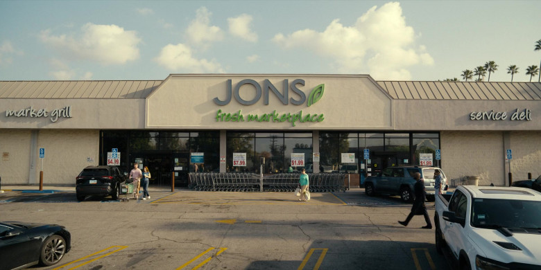 Jons Fresh Marketplace in Hacks S03E02 "Better Late" (2024) - 509917