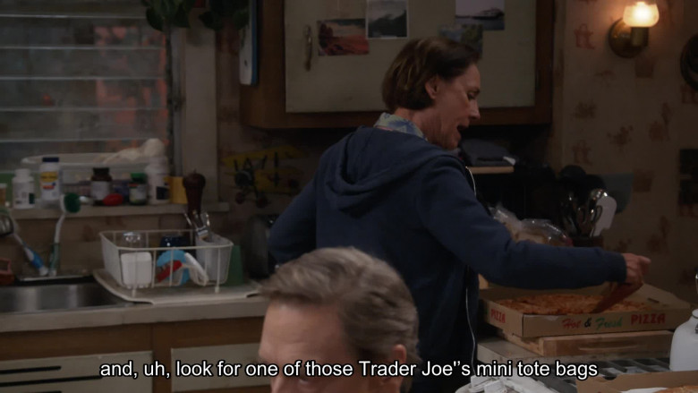 Trader Joe's in The Conners S06E13 "Less Money, More Problems" (2024) - 522316
