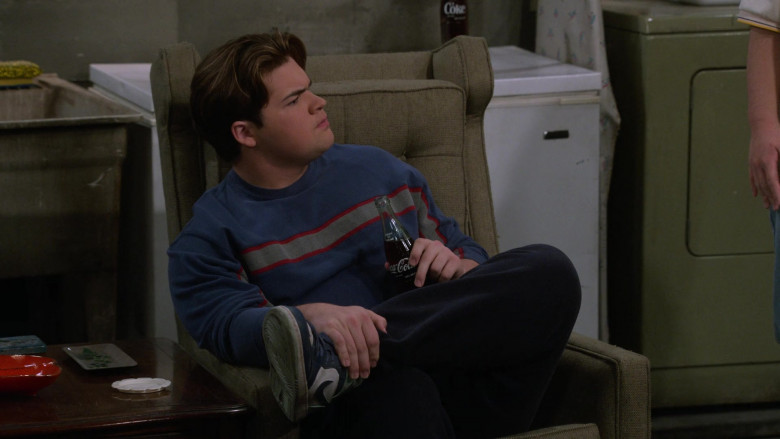 Coca-Cola and Nike Shoes in That '90s Show S02E04 "Hold My Hand" (2024) - 534068