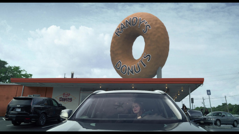 Randy's Donuts in A Family Affair (2024) - 533184