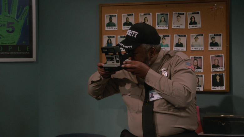 Polaroid Camera in That '90s Show S02E06 "I Can See Clearly Now" (2024) - 534363