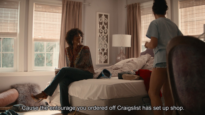 Craigslist in Clipped S01E03 "Let the Games Began" (2024) - 530420