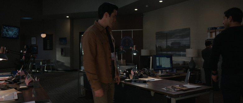 Dell Monitors in Criminal Minds S17E06 "Message in a Bottle" (2024) - 537923