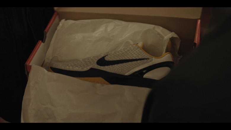 Nike Sneakers in The Emperor of Ocean Park S01E02 "Chapter Two" (2024) - 543641