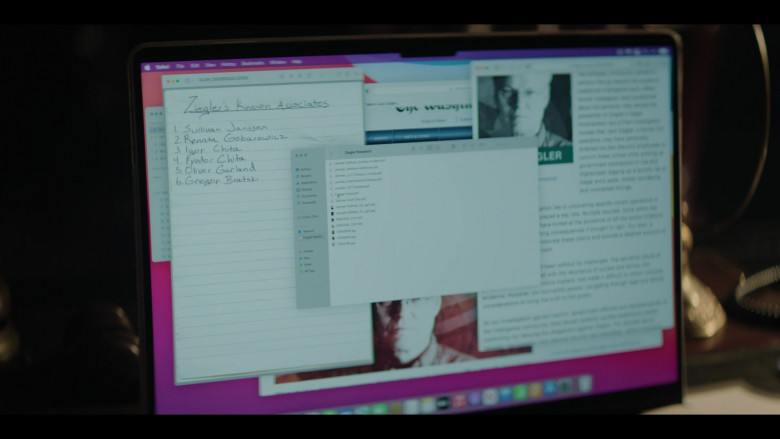 Apple MacBook and MacOS in Emperor of Ocean Park S01E05 (2024) - 550864